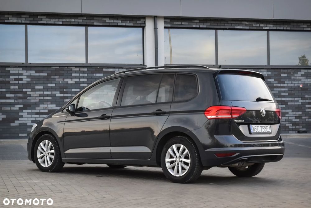 Volkswagen Touran 2.0 TDI BMT Comfortline DSG - 11