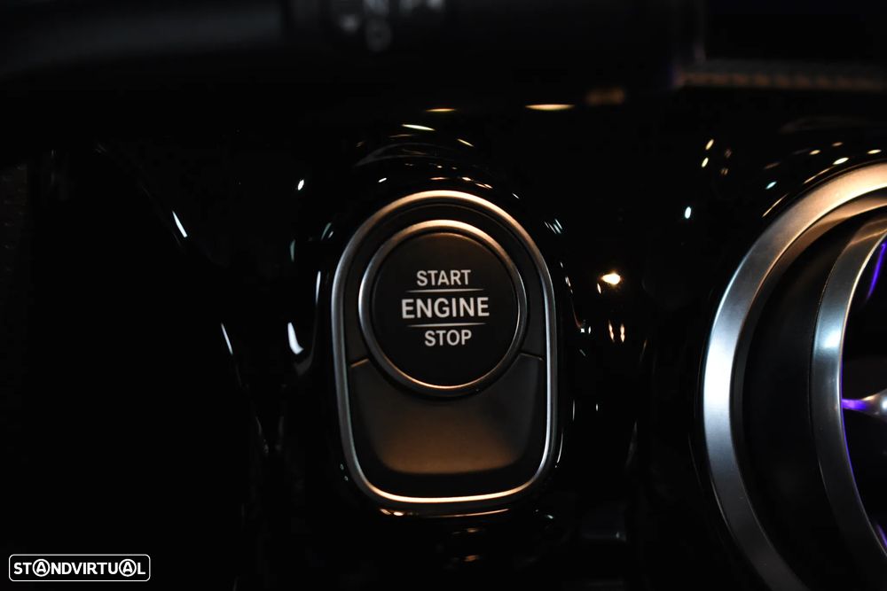 Mercedes-Benz A 250 e 8G-DCT AMG Line - 37