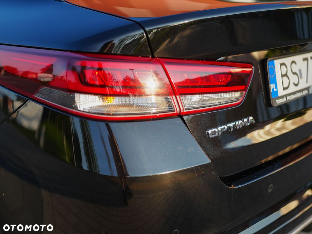 Kia Optima - 31