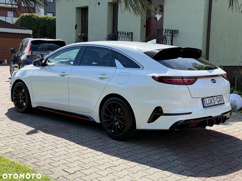 Kia ProCeed 1.6 T-GDI GT - 4