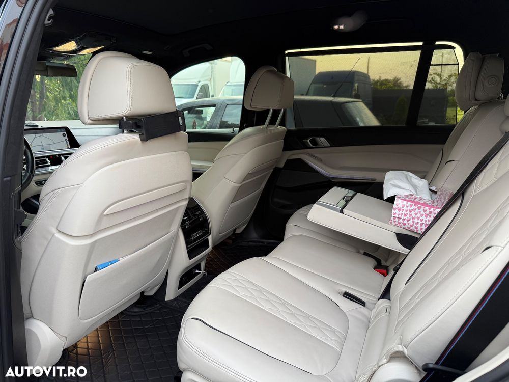 BMW X7 xDrive40i MHEV - 10