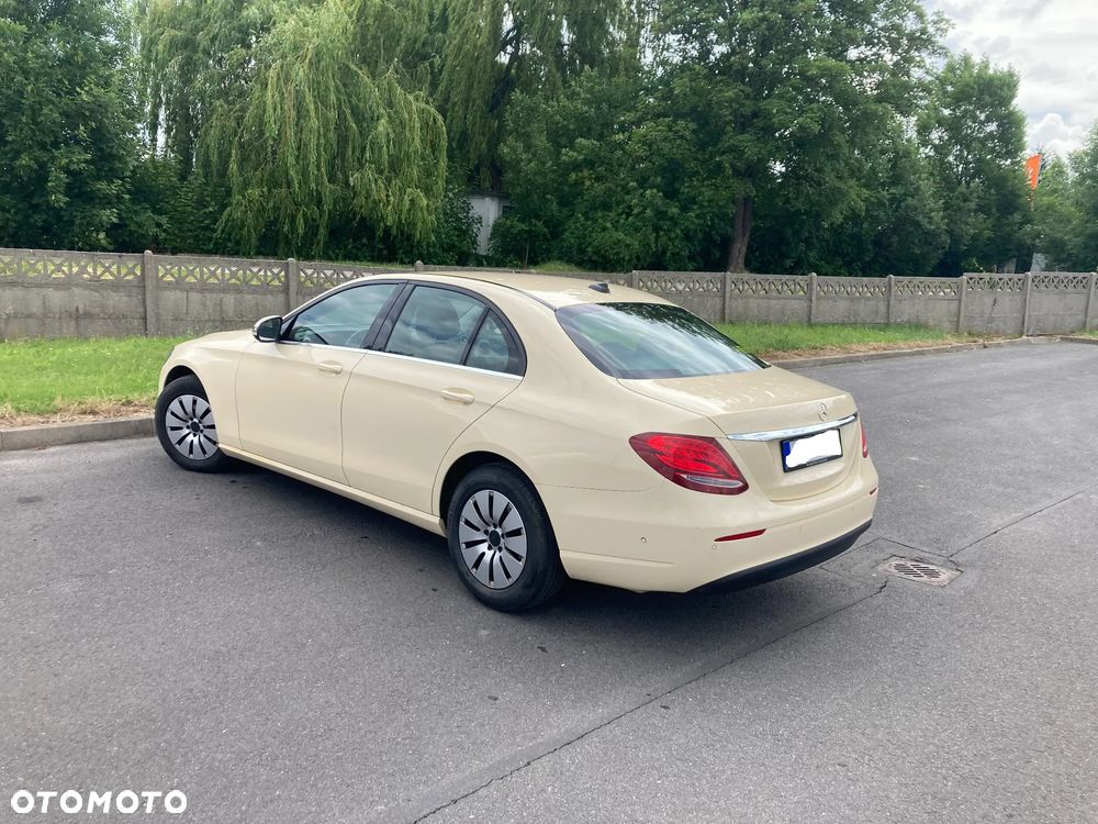 Mercedes-Benz Klasa E 200 d 9G-TRONIC Exclusive - 11