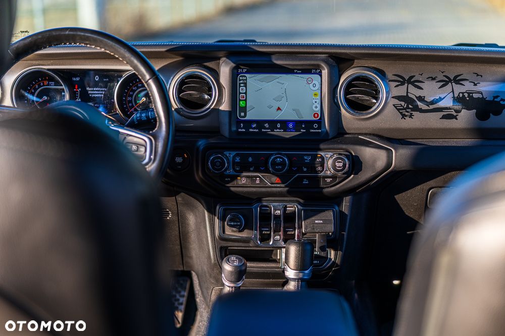 Jeep Wrangler 3.6 Unlim Sahara - 16