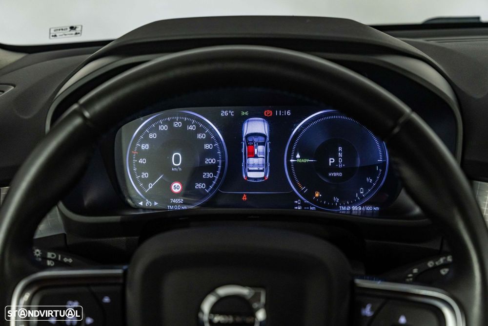 Volvo XC 40 1.5 T5 PHEV Momentum Plus - 26