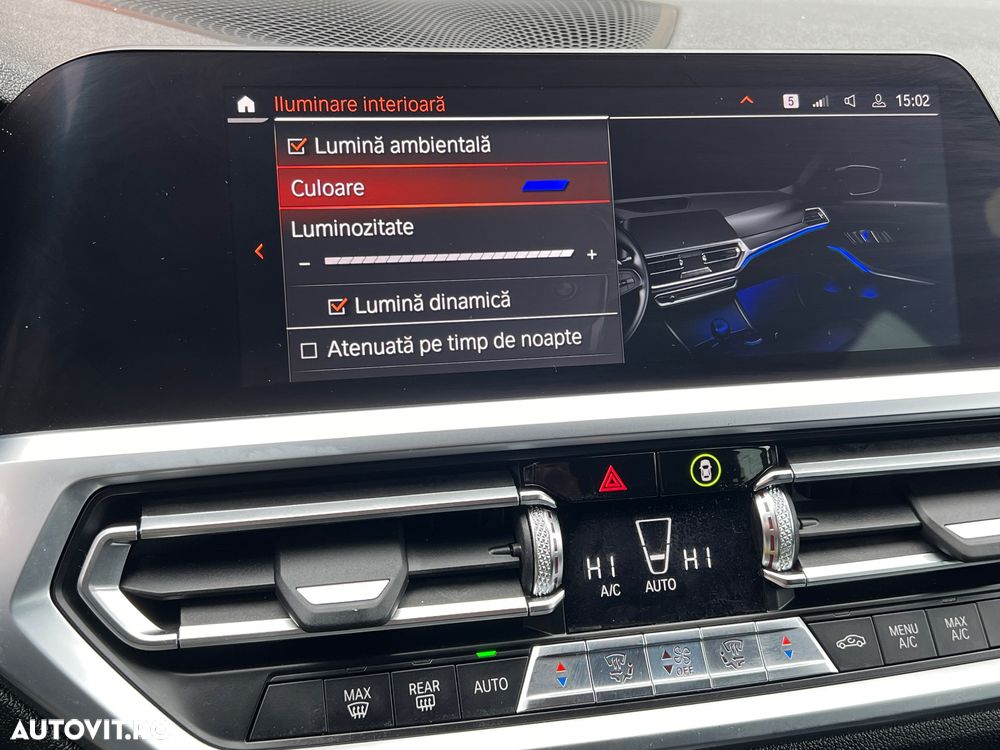 BMW Seria 3 320i Aut. Sport Line - 35