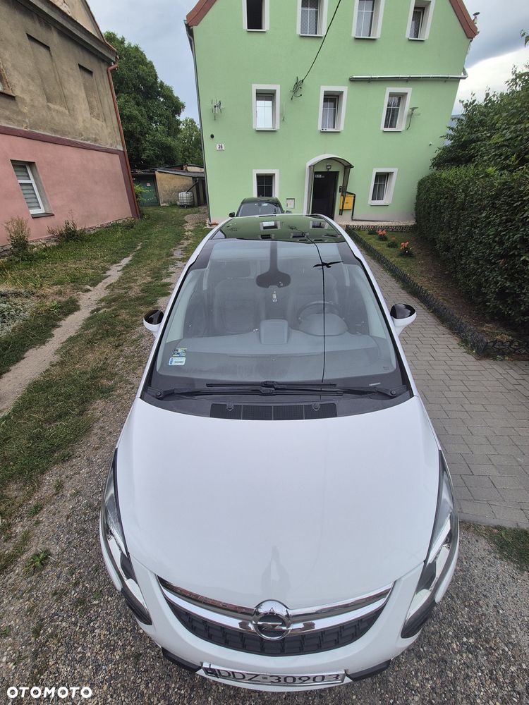 Opel Zafira - 2