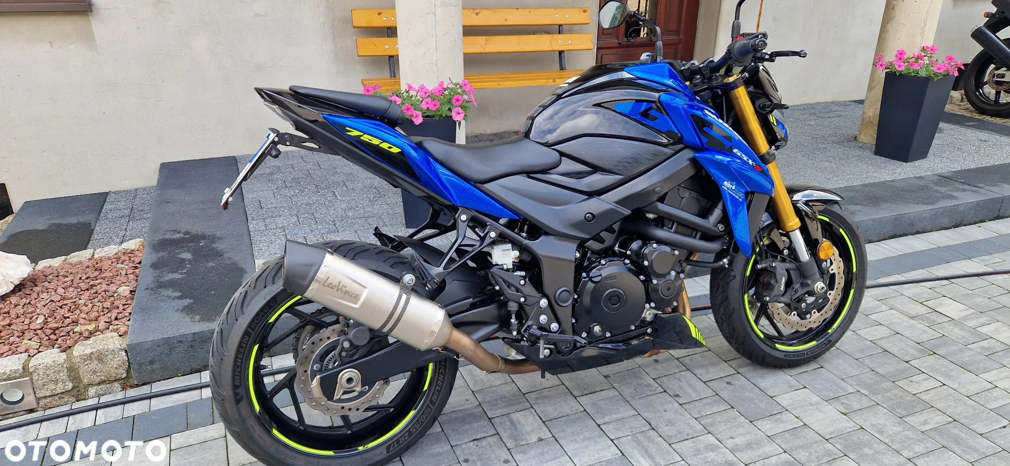 Suzuki GSX - 4