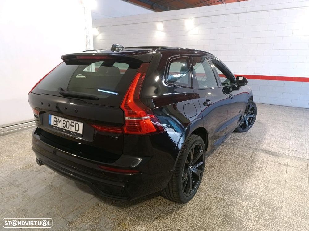 Volvo XC 60 2.0 T6 PHEV Black Edition - 4