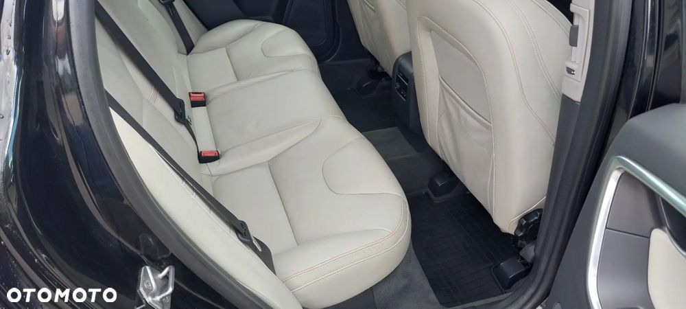 Volvo XC 60 D4 Drive-E Ocean Race - 14