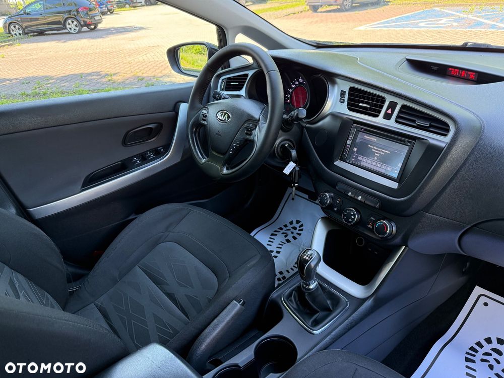 Kia Ceed 1.4 CRDi 90 Spirit - 10