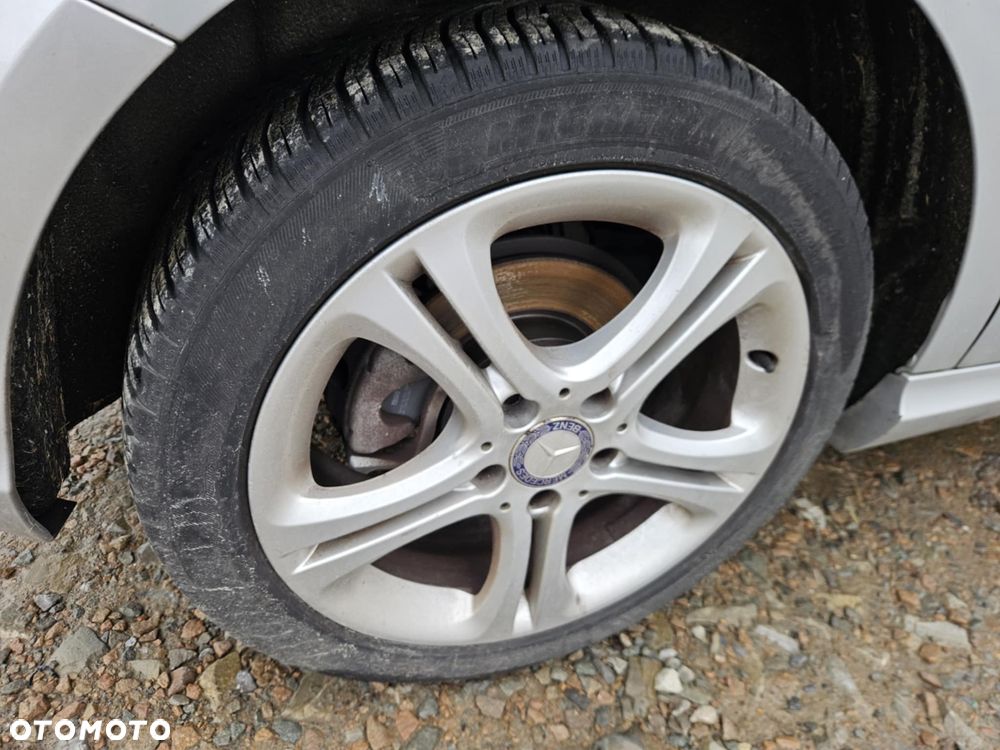 Mercedes-Benz Klasa A 200 CDI (BlueEFFICIENCY) 7G-DCT Style - 23