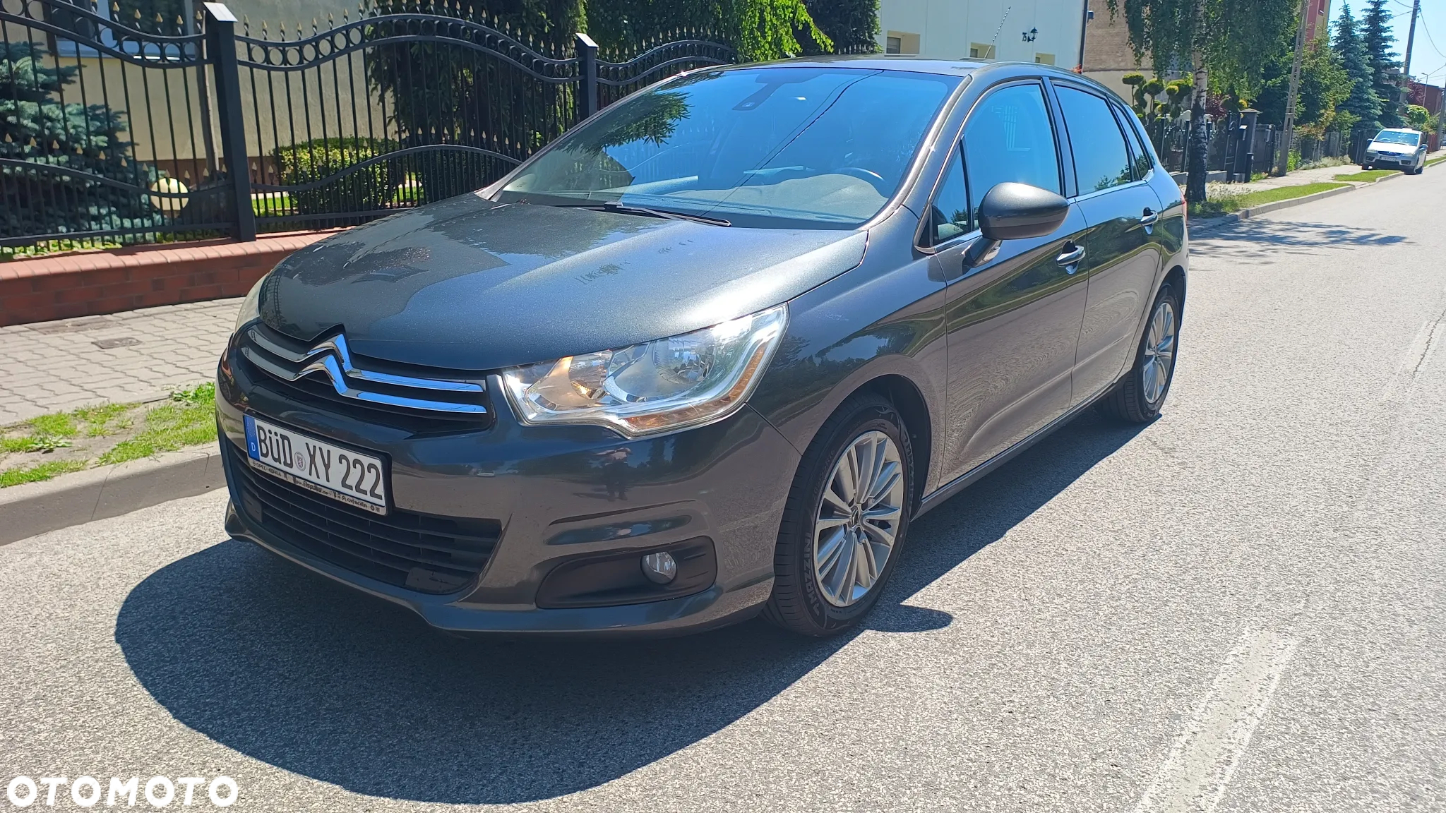 Citroën C4 e-HDi 110 Exclusive - 2