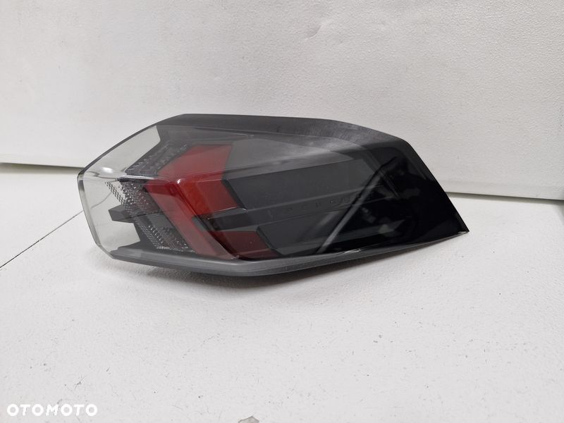PEUGEOT 2008 II 2 LAMPA PRAWY TYŁ TYLNA PRAWA - 1