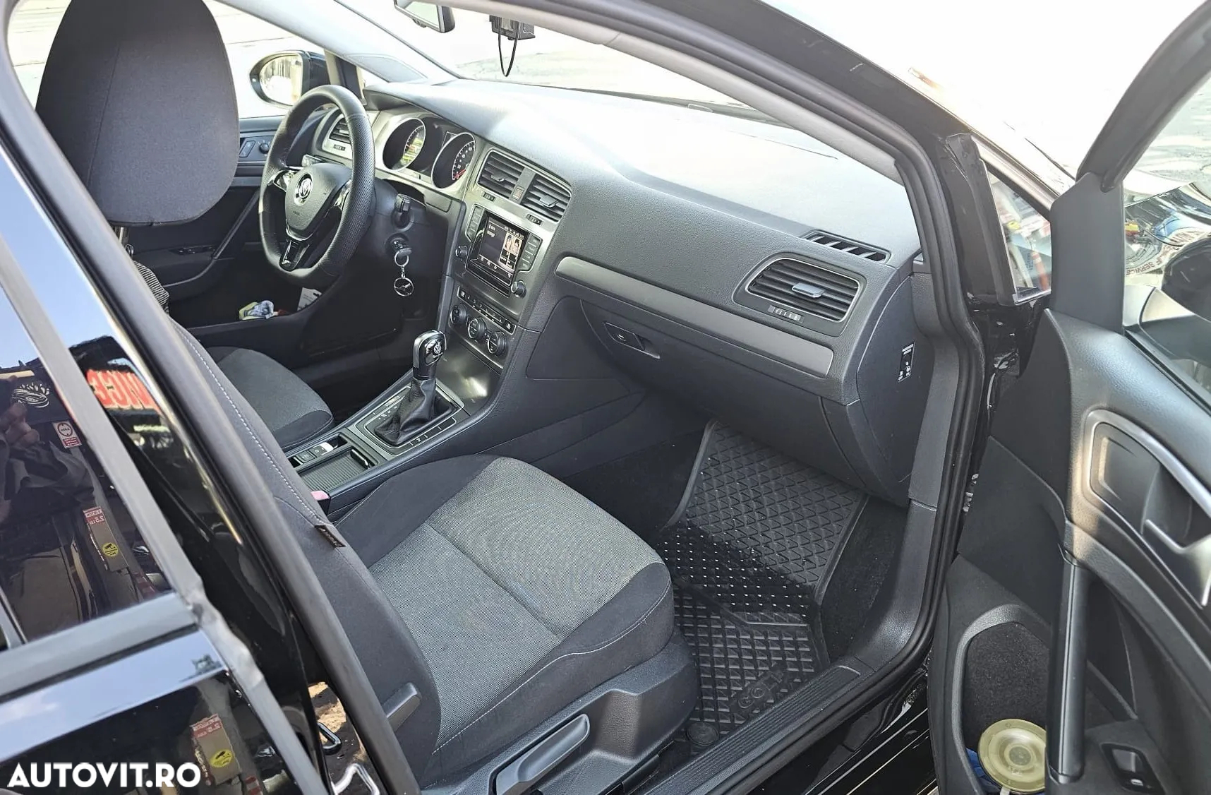 Volkswagen Golf 1.6 TDI DPF DSG Trendline - 7