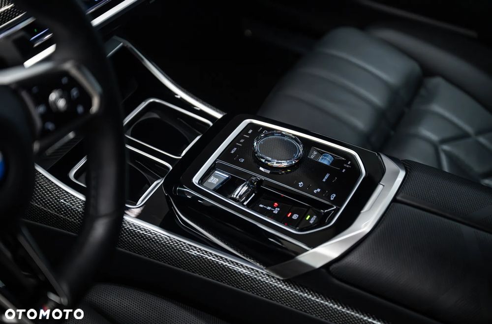 BMW Seria 7 740d xDrive sport - 14