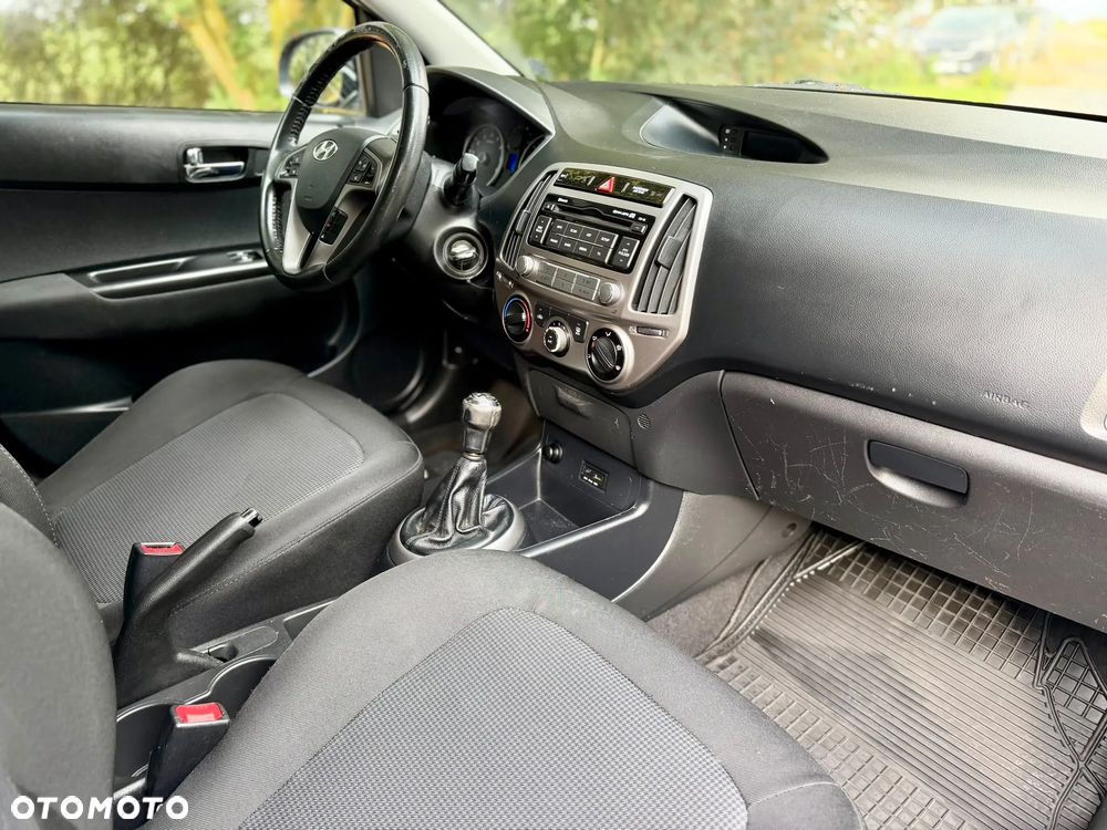 Hyundai i20 - 38
