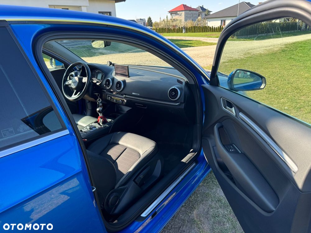 Audi A3 3-drzwiowe 1.6 TDI clean diesel Ambition - 14
