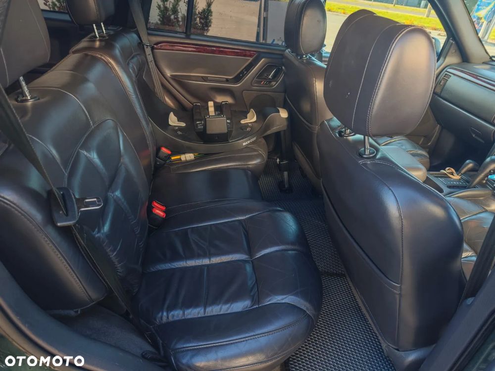 Jeep Grand Cherokee - 8