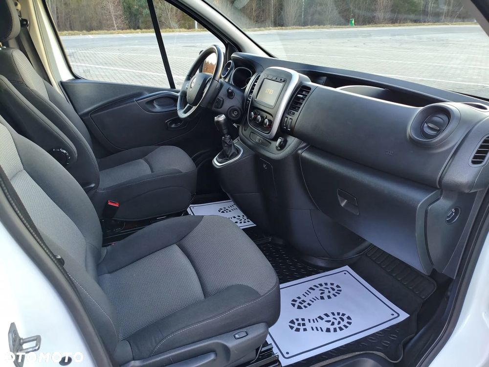 Renault Trafic 2.0 dCi - 28