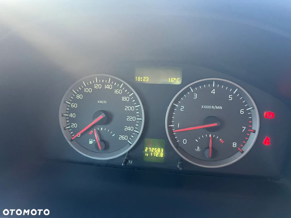 Volvo S40 2.0 - 15