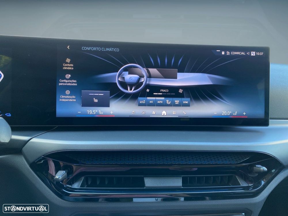 BMW 330 e Touring Auto - 11