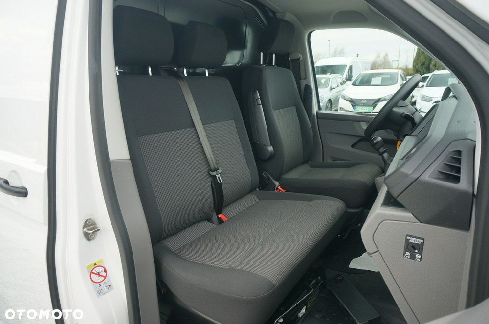 Volkswagen Transporter - 22