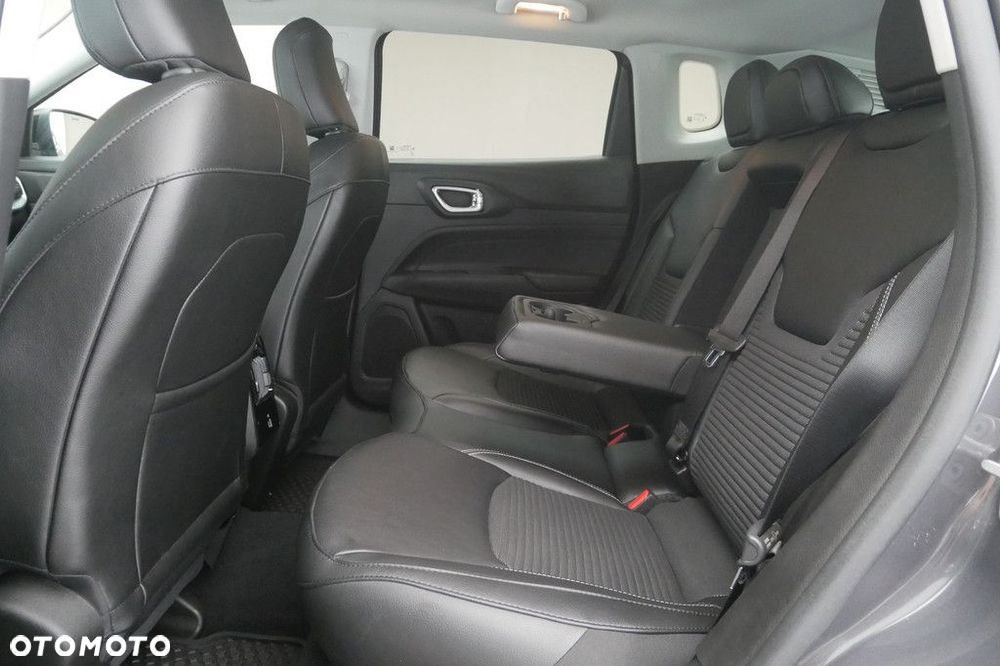 Jeep Compass - 15