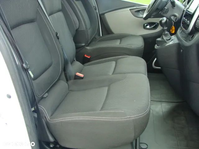 Renault Trafic - 10