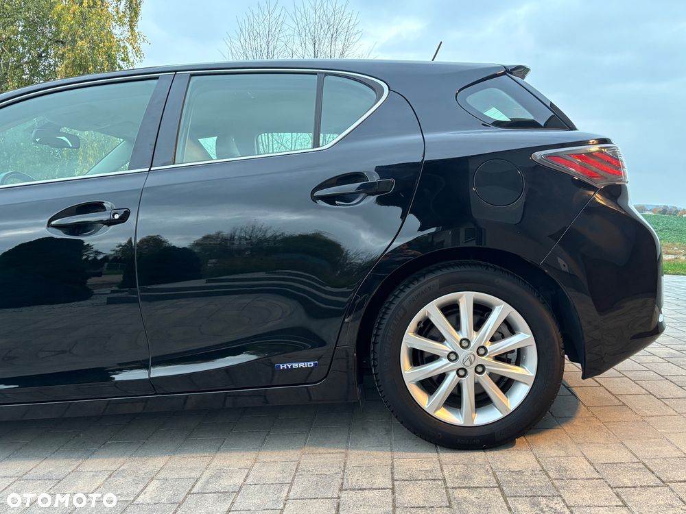 Lexus CT - 23