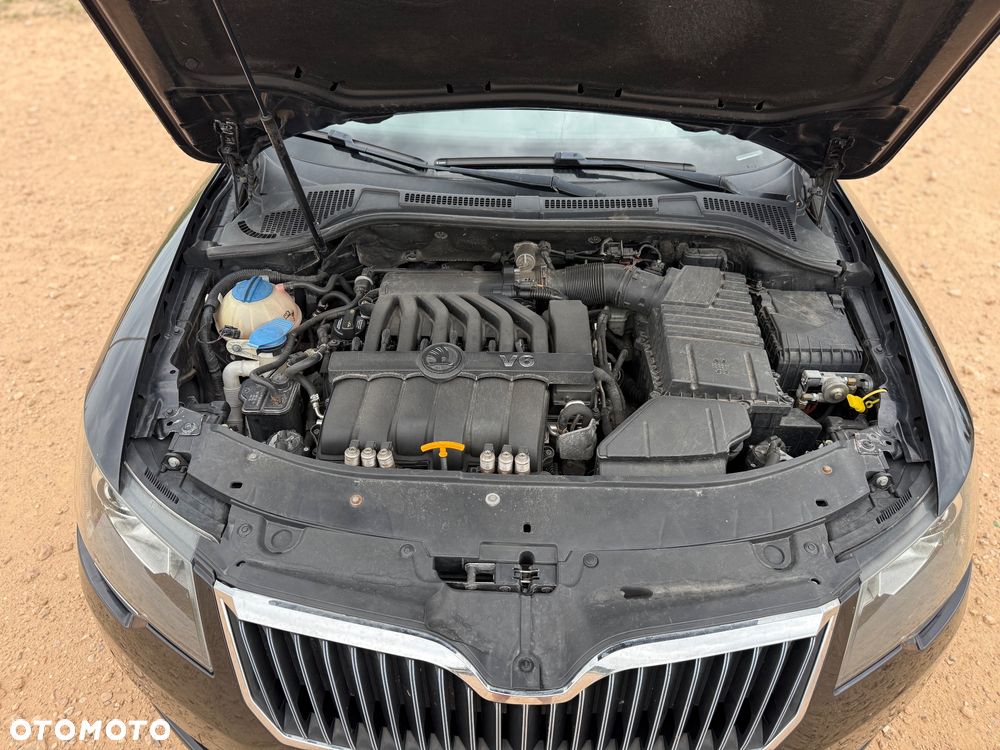 Skoda Superb 3.6 FSI 4x4 Elegance DSG - 26