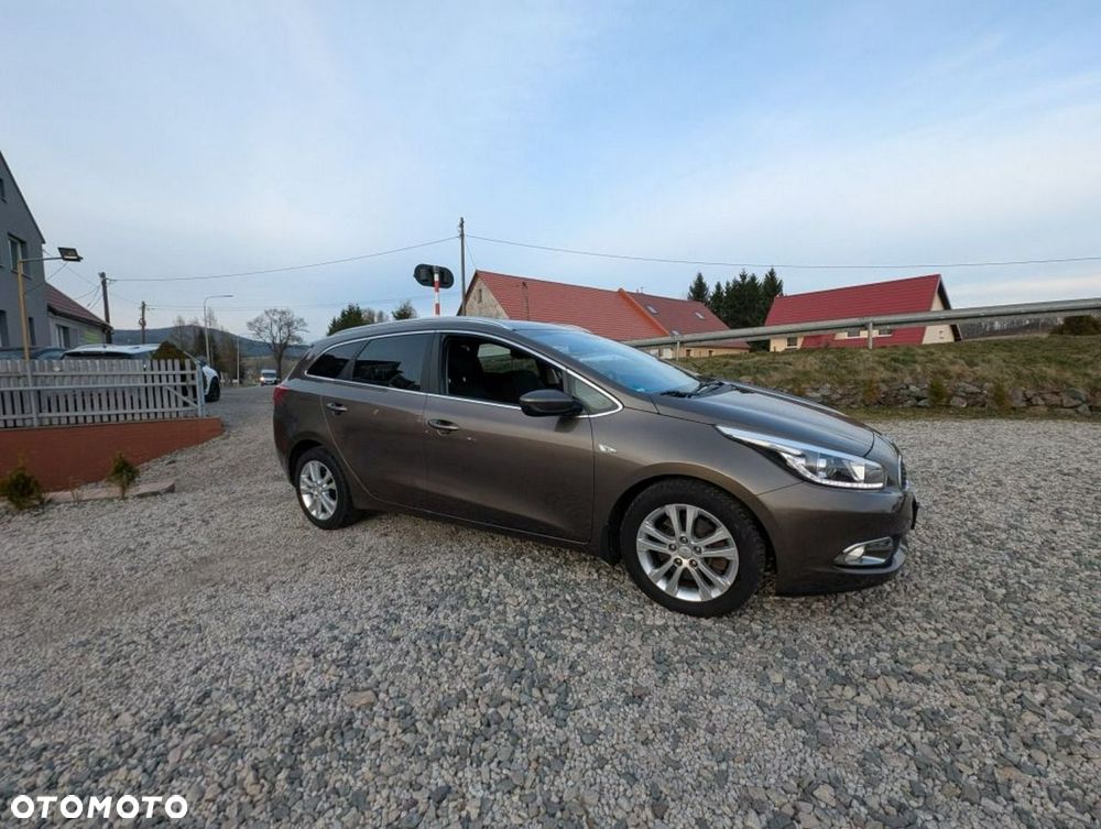 Kia Ceed - 5