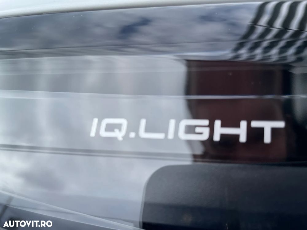 Volkswagen Tiguan - 11