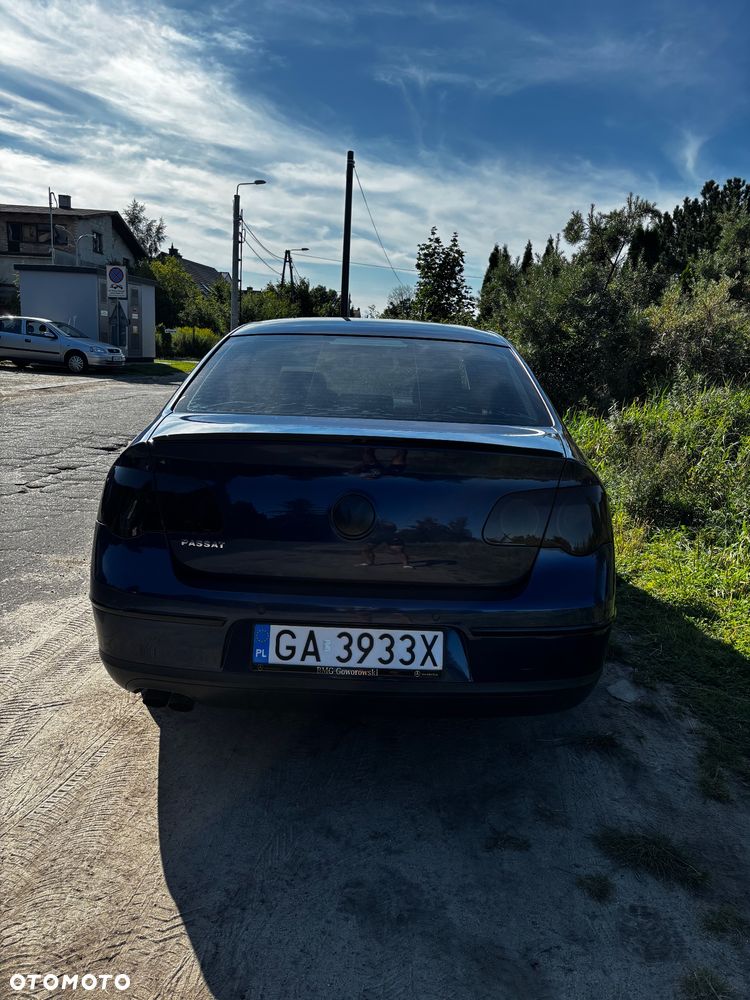 Volkswagen Passat 2.0 TDI Comfortline - 3