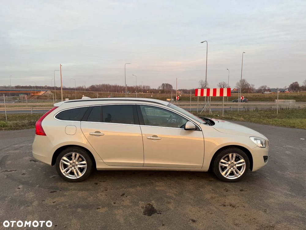 Volvo V60 D3 Edition - 6