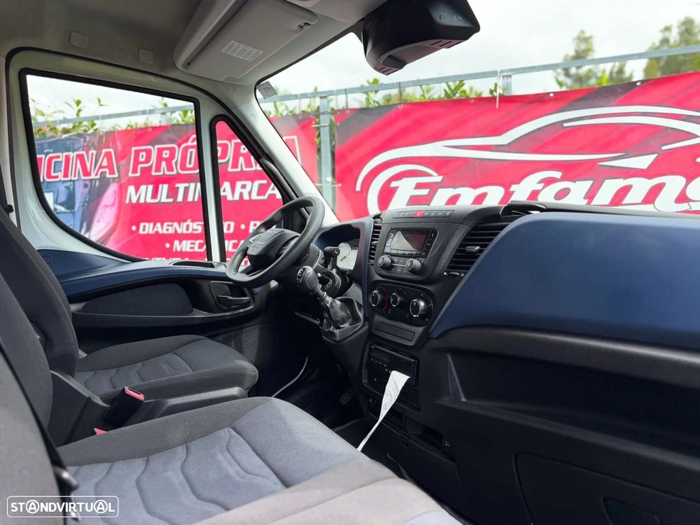 Iveco Daily 3.0 35C18H 3000 CD - 22