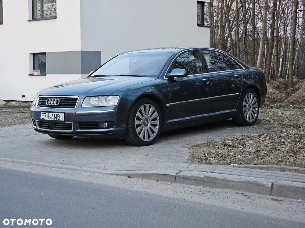 Audi A8 4.2 Quattro - 2
