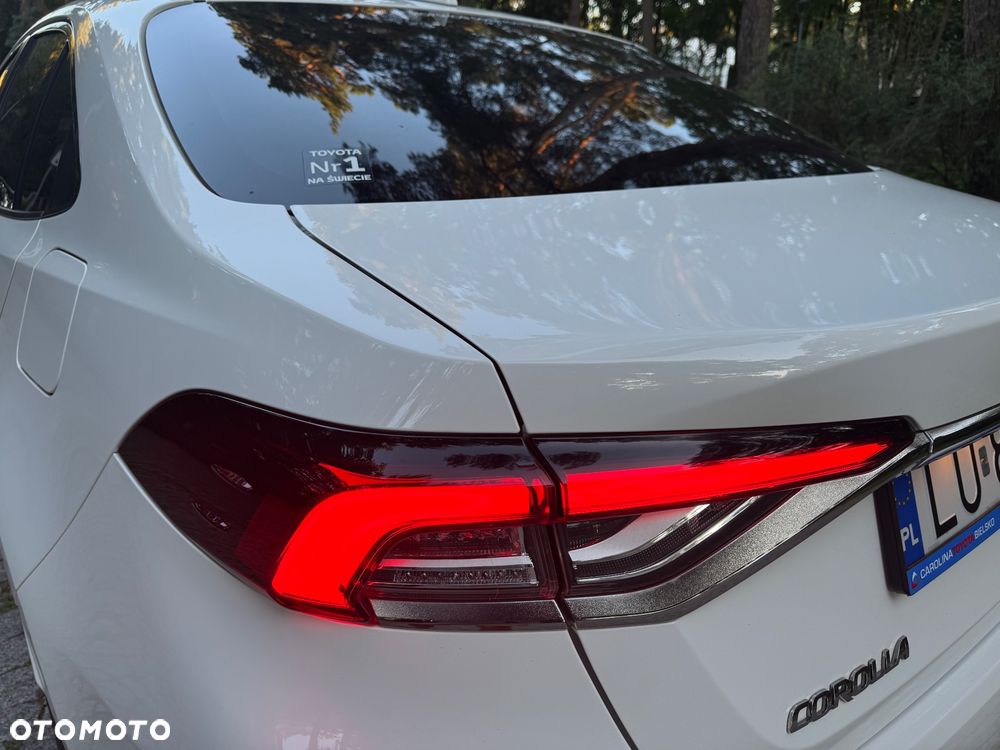 Toyota Corolla 1.8 Hybrid Executive - 9