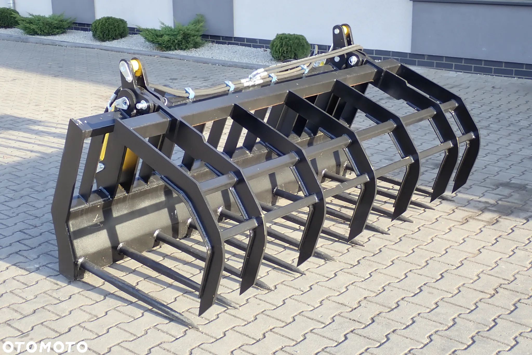 JCB WIDŁO - KROKODYL - 1