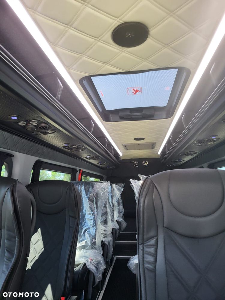 Mercedes-Benz Sprinter 516 CDI 24 miejsca siedzące + 4 stojące - 20