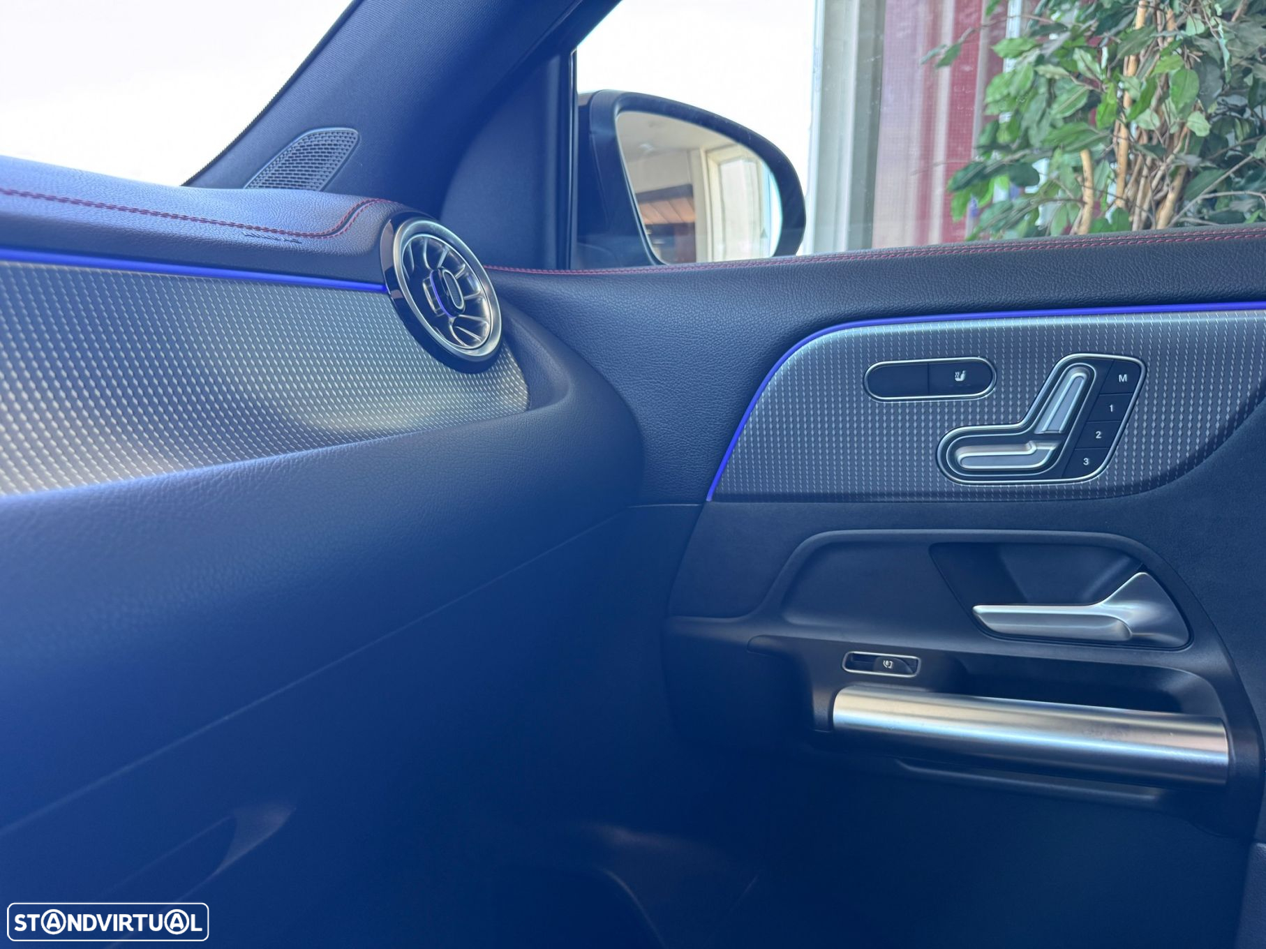 Mercedes-Benz EQA 250 AMG Line - 12