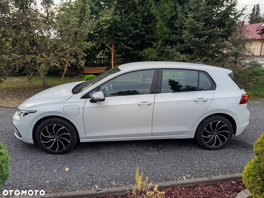 Volkswagen Golf - 16
