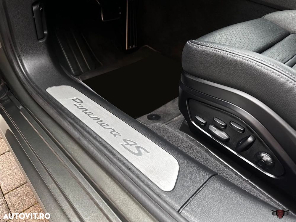 Porsche Panamera 4S Executive - 14