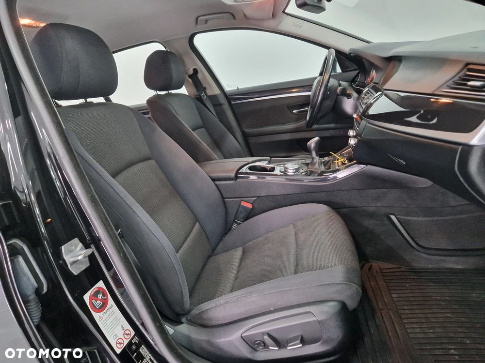 BMW Seria 5 520d - 6