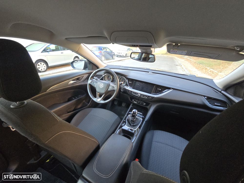 Opel Insignia 1.6 CDTI executive S/S - 26