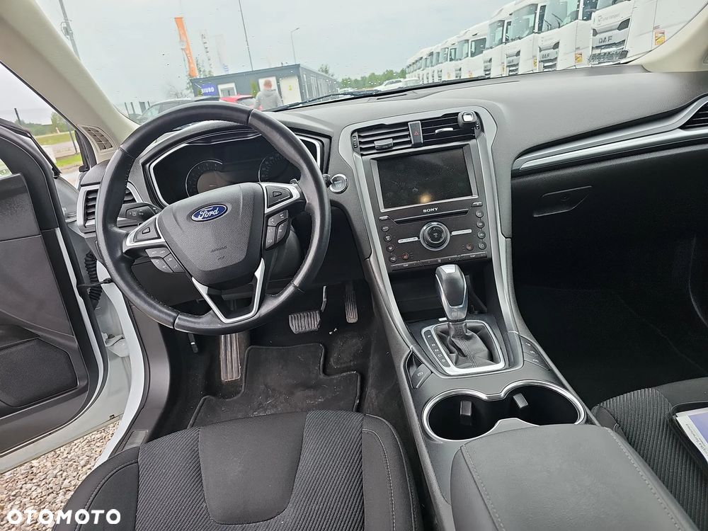 Ford Mondeo 2.0 TDCi Titanium PowerShift - 12