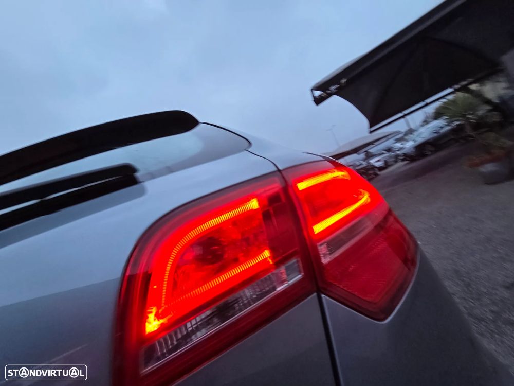 Audi A3 2.0 TDI DPF quattro S line Sport Pack - 27