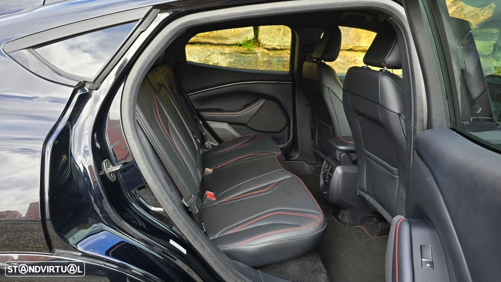 Ford Mustang Mach-E AWD PREMIUM - 59