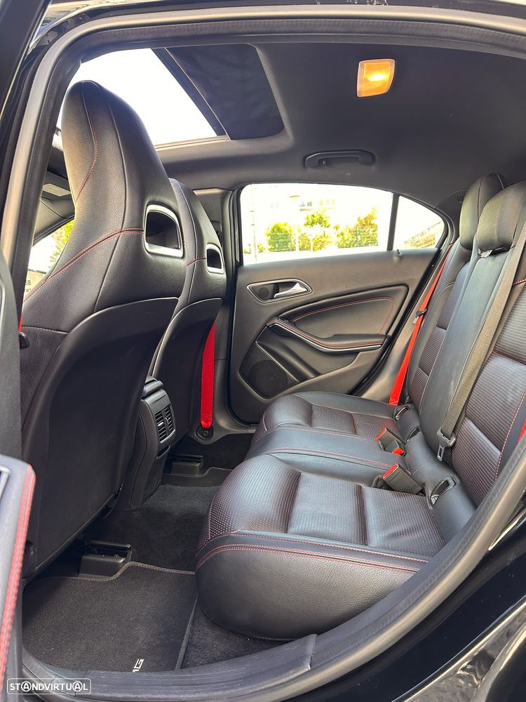 Mercedes-Benz A 45 AMG 4-Matic - 19