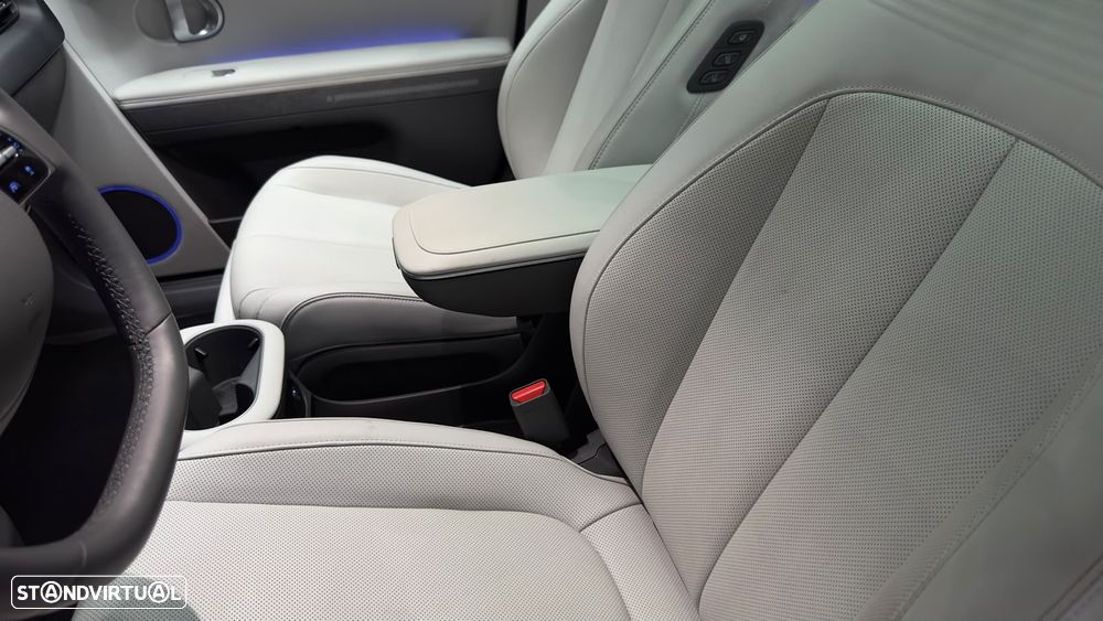 Hyundai Ioniq 5 77,4 kWh 4WD Uniq - 24