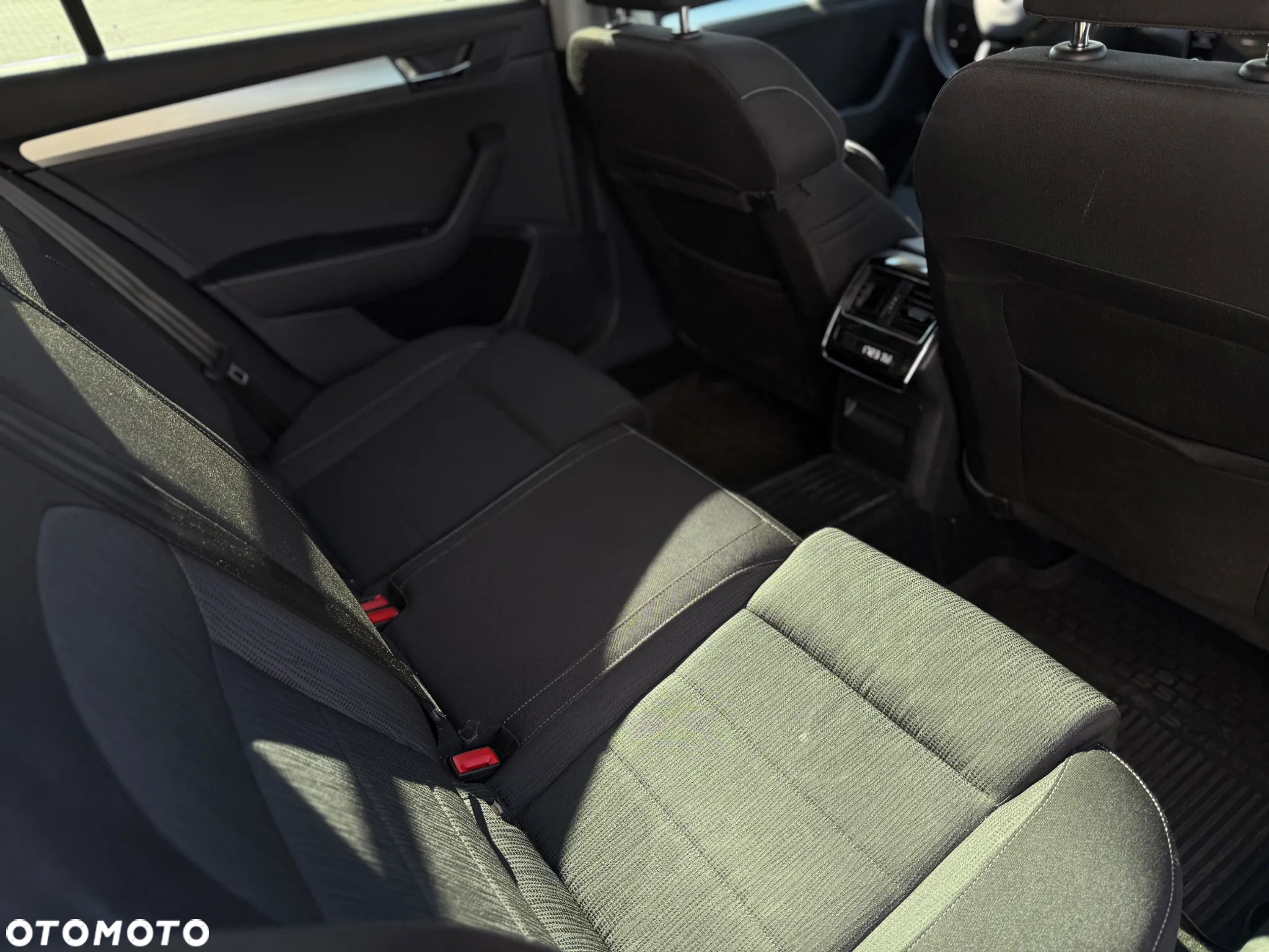 Skoda Superb 2.0 TDI Ambition DSG7 - 5